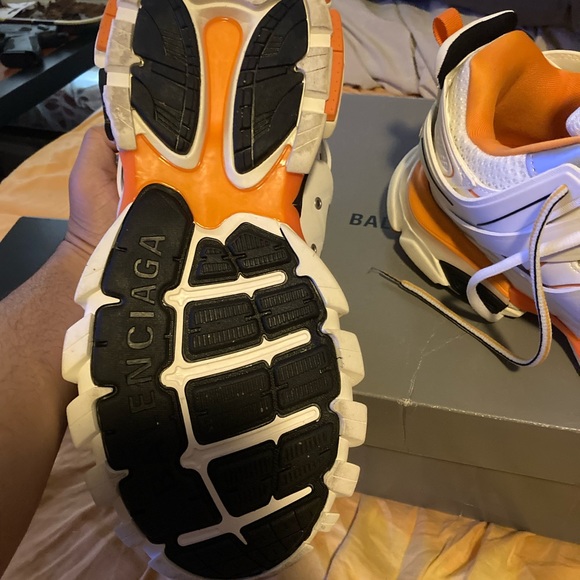 Balenciaga MEN'S TRACK SNEAKER IN WHITE/Orange - Picture 9 of 11